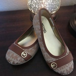 Michael Kors flats